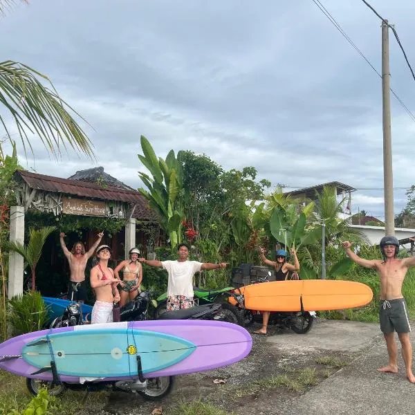 Ayolah surf House &Surf Camp, hotel in Jembrana