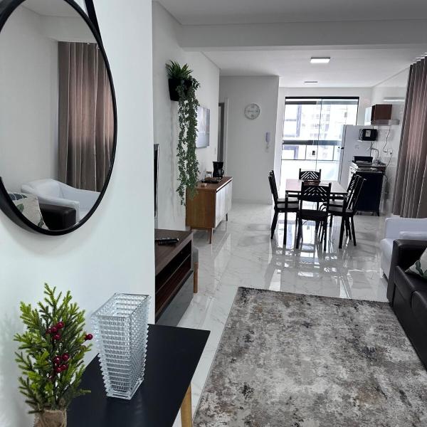 Apt 2 suites Novo 180M da Praia Completo