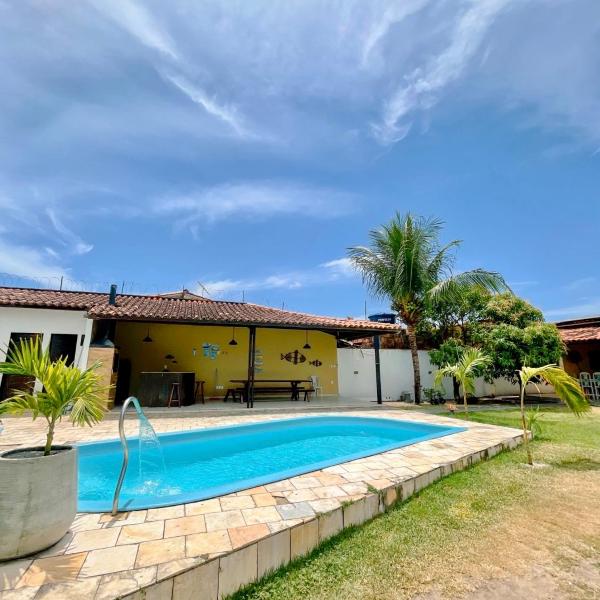 casasveraneio , Barra de são Miguel casa com 4 quartos sendo 2 suítes,todos com ar condicionado, 300 m da praia, 5 minutos praia das conchas e 10 do gunga! Área de lazer com piscina de 10 m churrasqueira e freezer!a melhor!