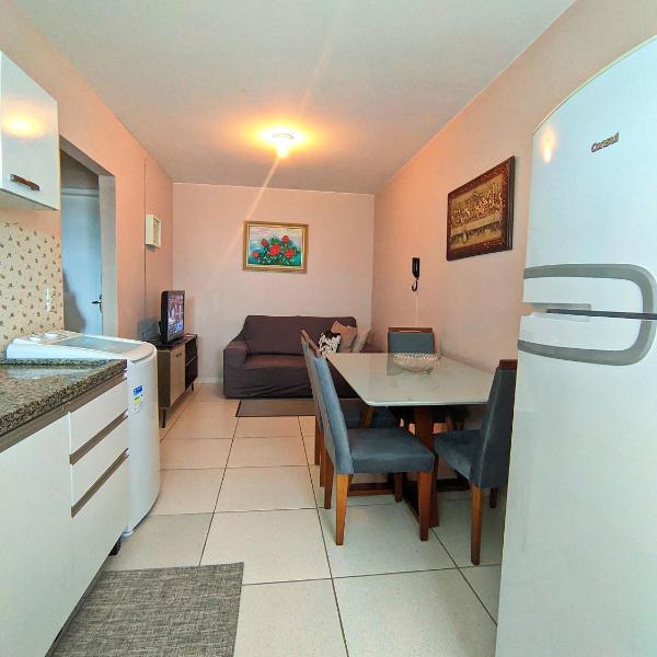 Apartamento inteiramente mobiliado