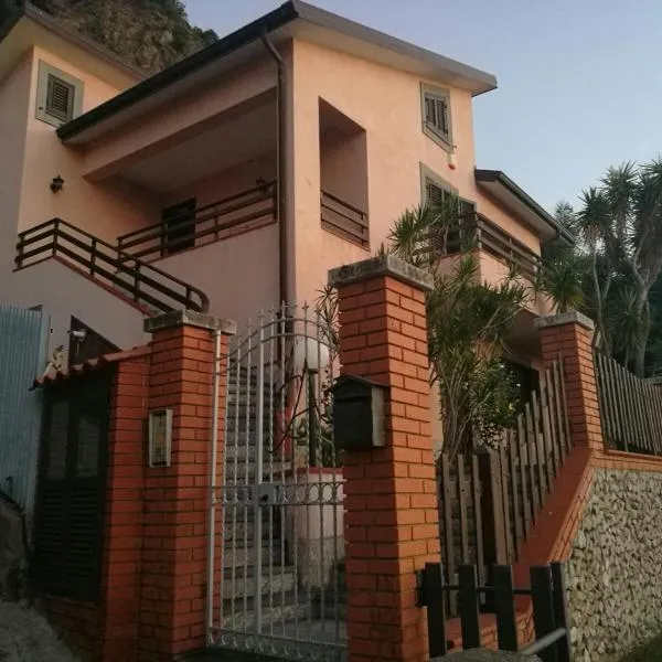 A Casa Di Melo – hotel w mieście Piraino