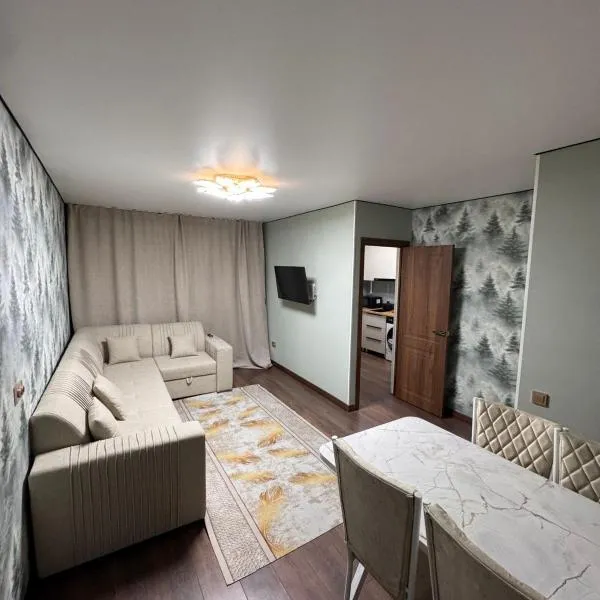 3-х комнатная квартира Аэропорт, hotel a Almaty
