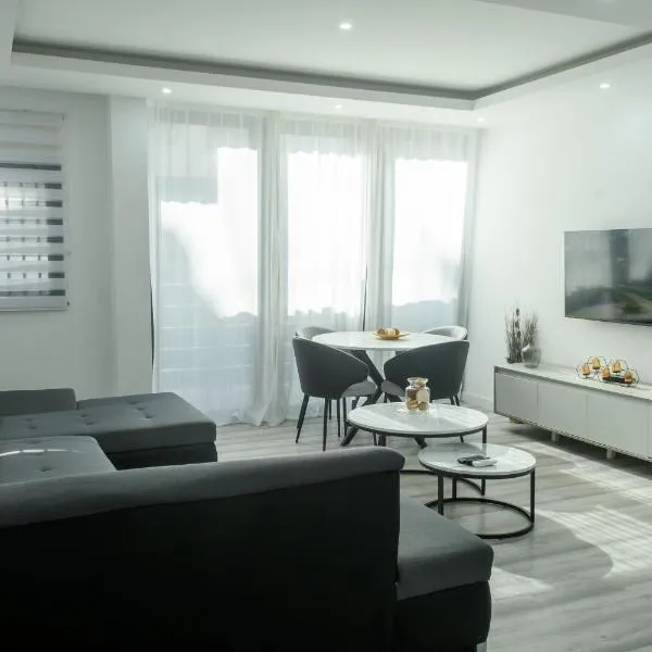 Edifício Yes, Luxury 2 Bed Apartments, Praia, Cape Verde with Balcony and AC โรงแรมในไปรอา