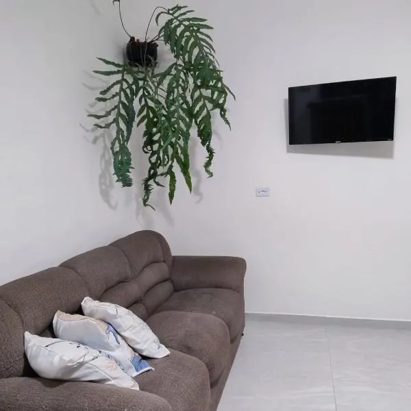 casa praia matinhos, hotel v destinaci Matinhos