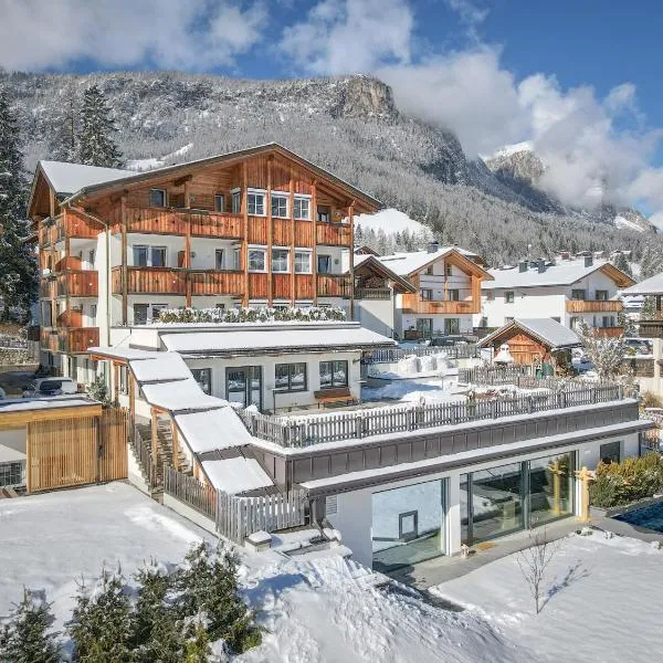 Pensione Camoscio, hótel í La Villa