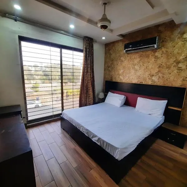 Prime Plaza, Hotel in Gujrānwāla