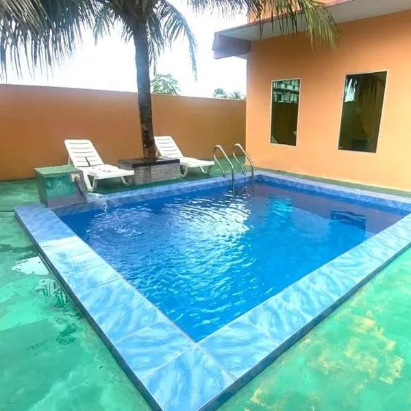 Collection o Langkawi near pantai cenang formerly tokman inn, hotel v destinaci Pantai Cenang