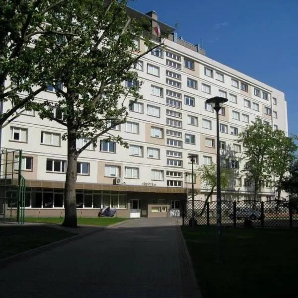 Dom Studencki Zbyszko, hotel em Poznań