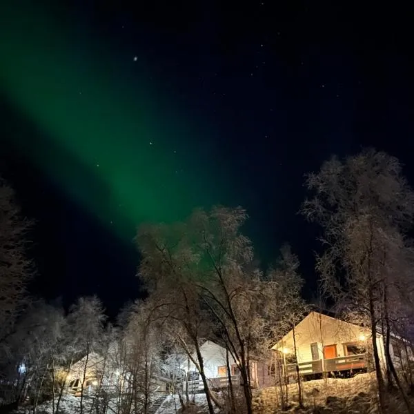 Napakettu Holiday Village, hotel a Karigasniemi