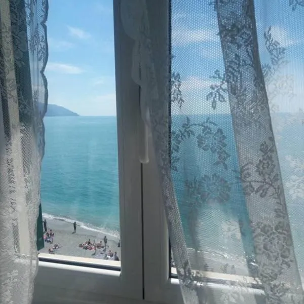 La Terrazza sul Mare Affittacamere, ξενοδοχείο στο Μοντερόσο αλ Μάρε