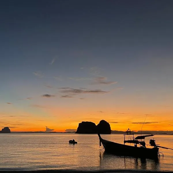 Koh Ngai Sea Open Resort, ξενοδοχείο σε Ko Ngai