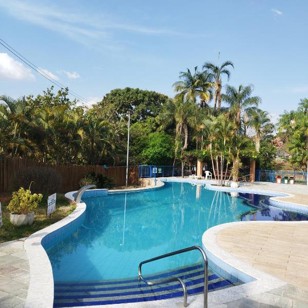 casa10 pessoas temporada caldas nova com 3 quartos Condomínio Village muito área verde,piscinas, sauna - Foto 4