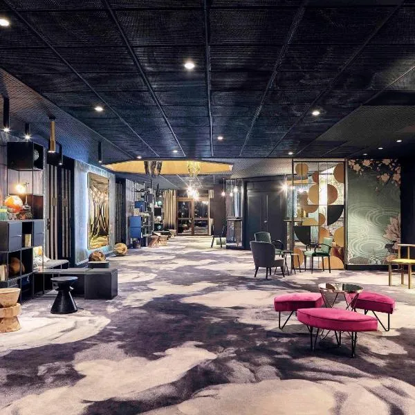 Novotel Marne La Vallée Collégien, хотел в Колежиен