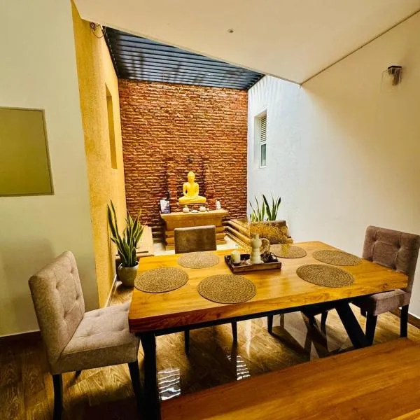 Cozy Vacation Home, hotel en Anuradhapura