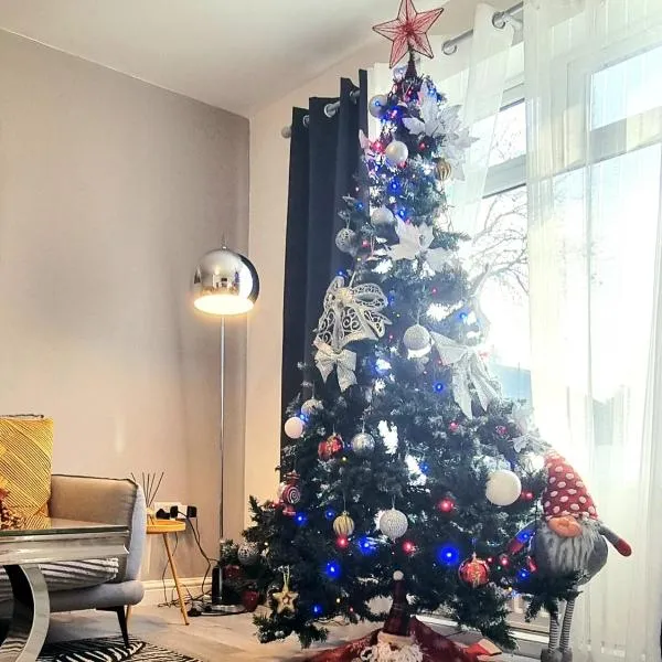 Stunning Lux 3 Bedroom home Priv Parking in Birmingham, hotel v destinaci Kings Norton