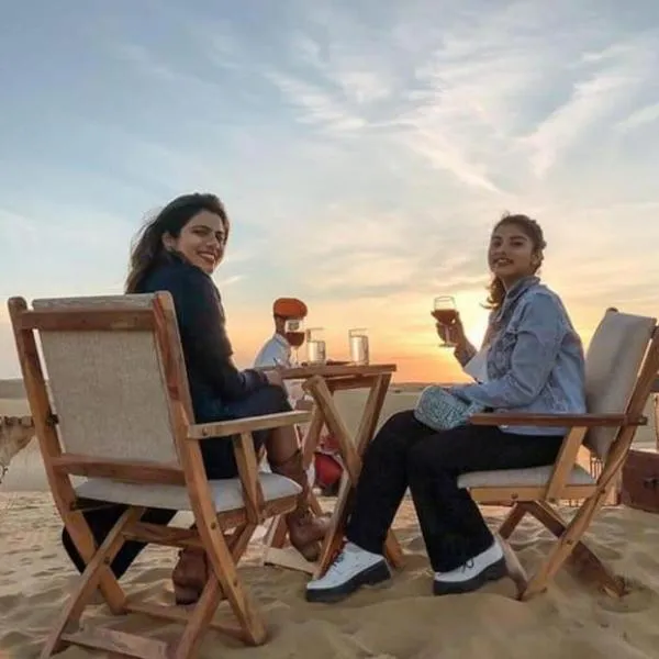 The Saffron Desert Camp, Jaisalmer, hotel en Jaisalmer