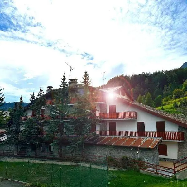 Hotel Chalet du Soleil, hotel u gradu 'Torgnon'
