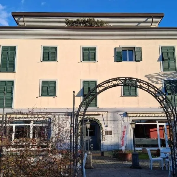 Sarzana Park Hotel、サルザーナのホテル