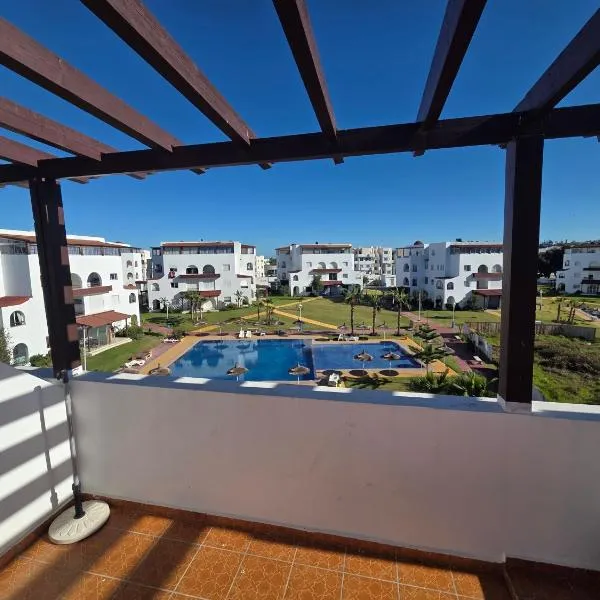 Superbe appartement avec une vue panoramique sur piscine, hotel v destinaci Cabo Negro