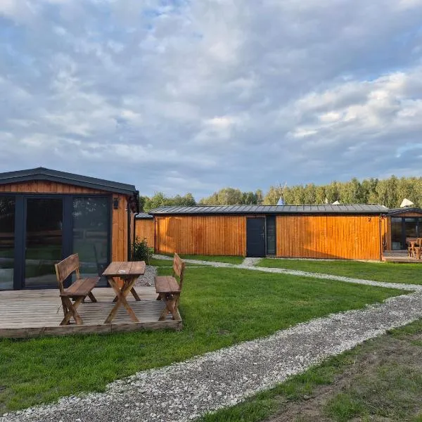 Zacisze obok Suntago Park domki 2,3,6 osobowe, hotel in Grabce-Towarzystwo