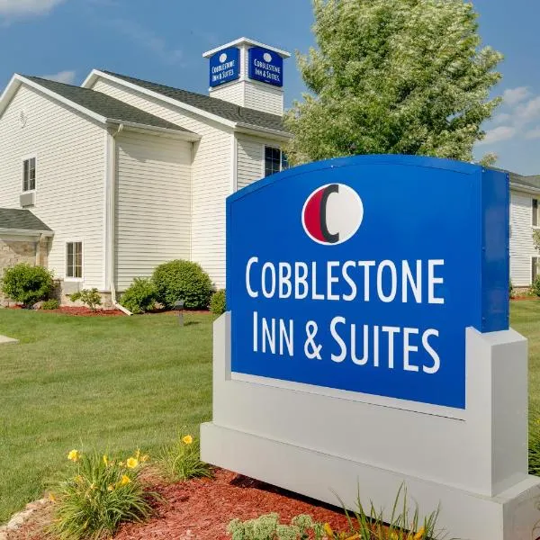 Cobblestone Inn & Suites - Clintonville, hotell i Clintonville