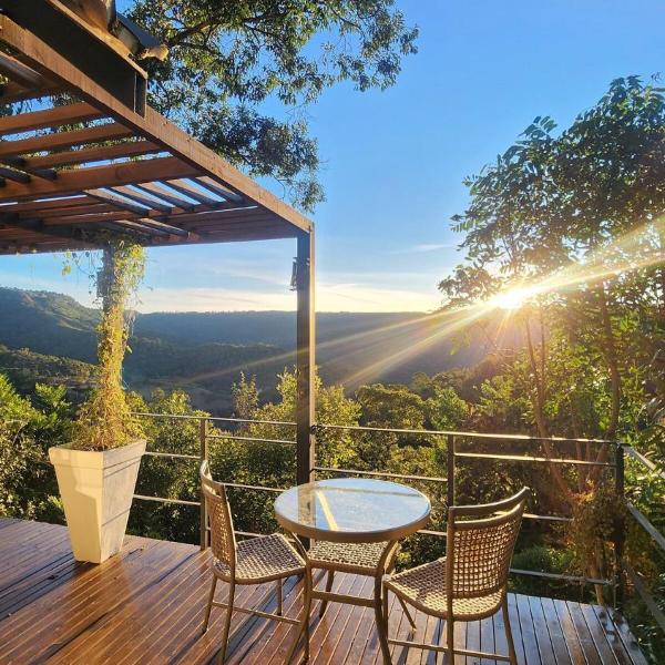 Linda Cabana com Vista Incrível nas Montanhas com Trilha, Cachoeira e Alexa - Foto 5