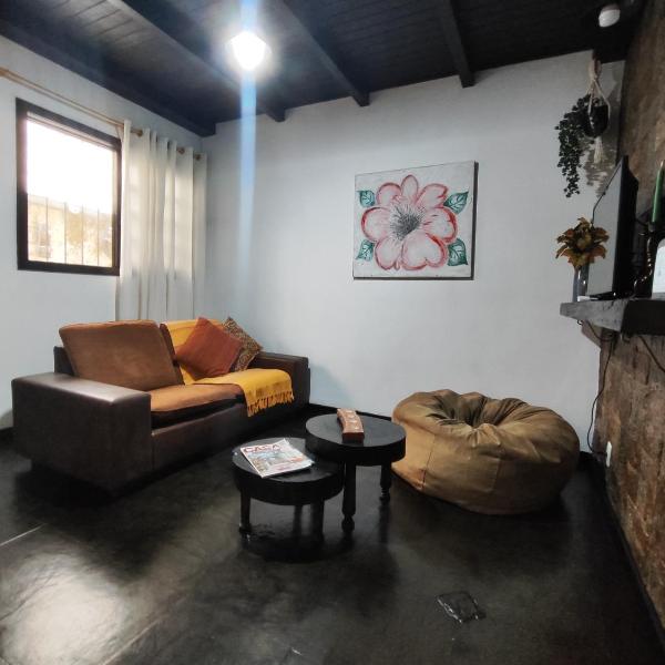 Apartamento completo em Quitandinha - 2 quartos - WI-FI