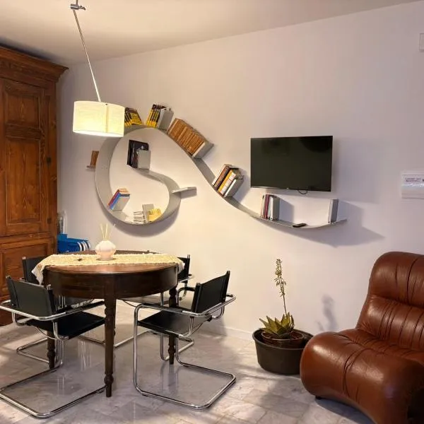 Loft VITA LENTA 2, hotel v Bari