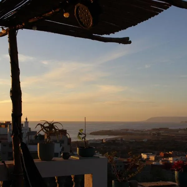 Agadir Funky Chill Guesthouse Surf, Horse, Music adventures、アウリールのホテル