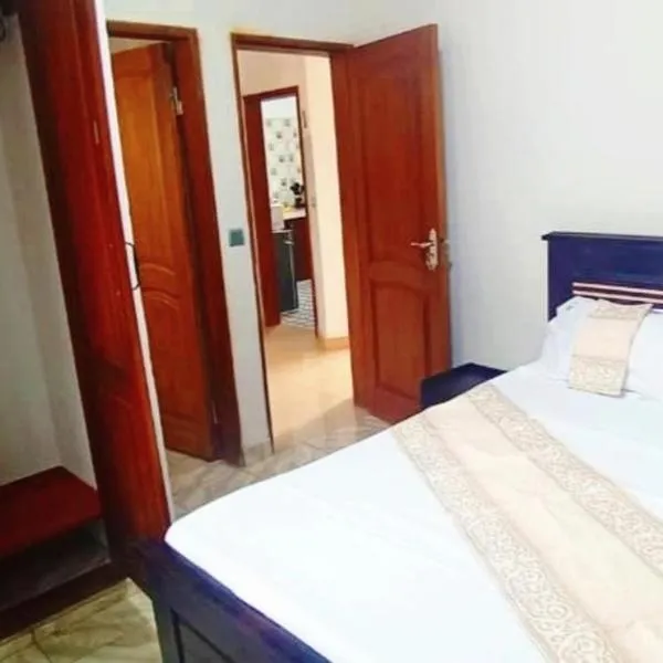 Mike's HOUSE, hotel Yaoundéban