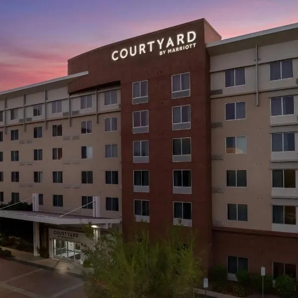 Courtyard Phoenix Chandler/Fashion Center, ξενοδοχείο σε Chandler