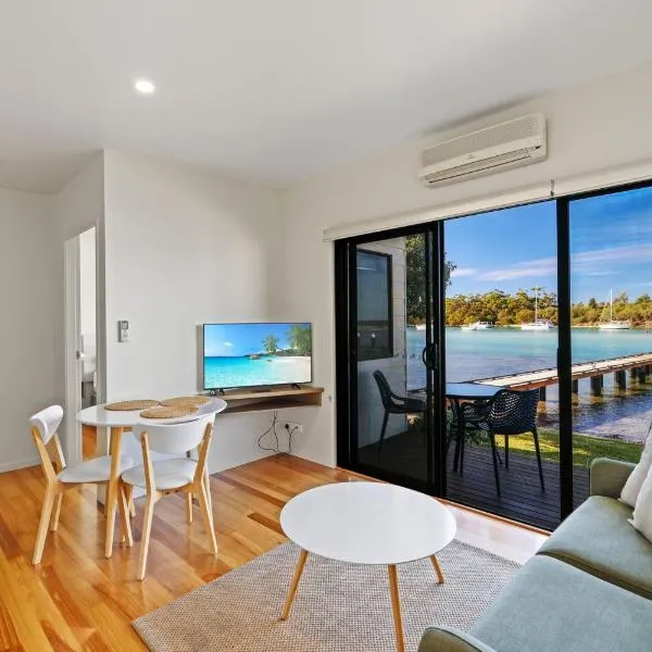 Anglesea Waterfront Bungalow by Book Jervis Bay, Hotel in Huskisson