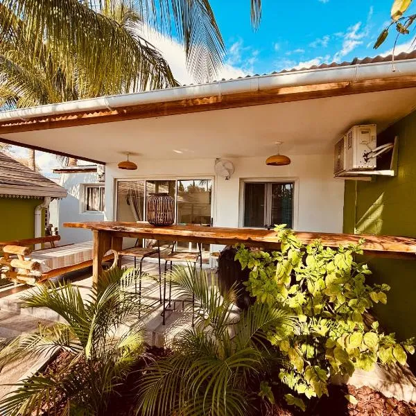 Cocon Romantique, hotel v destinaci La Saline Le Bains