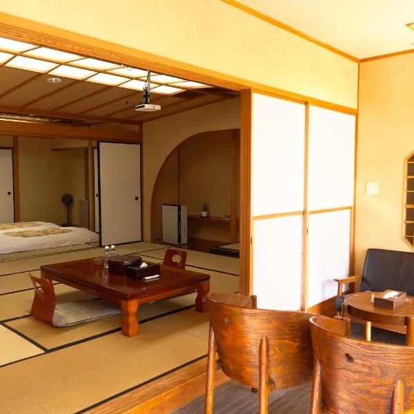 熱海の隠れ里, hotel v destinácii Atami