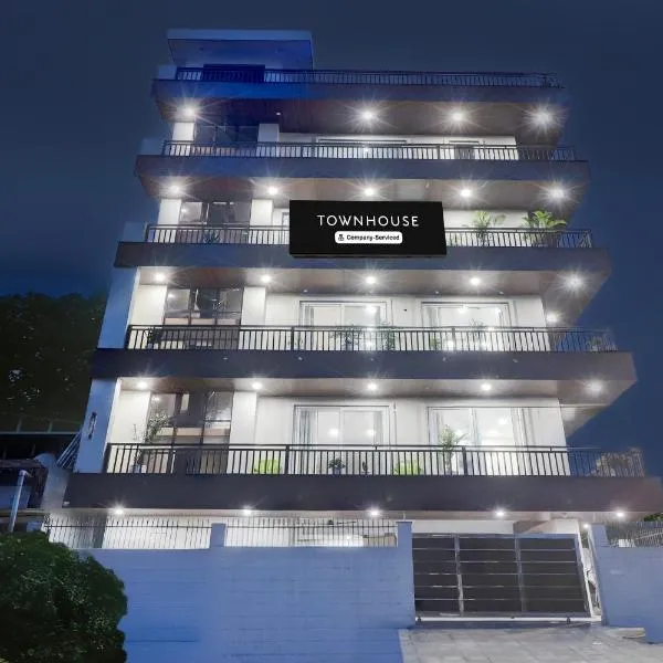 Super Townhouse Rispana River Dehradun Formerly Nivasa Home Stays, hotel em Dehradun