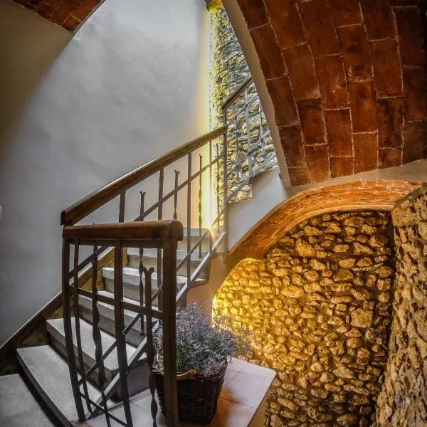 Apartaments Cal Xic, hotel in Bellver de Cerdanya 