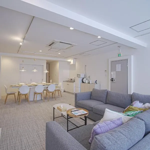 INOVE VILLA Osaka, hotel in Osaka