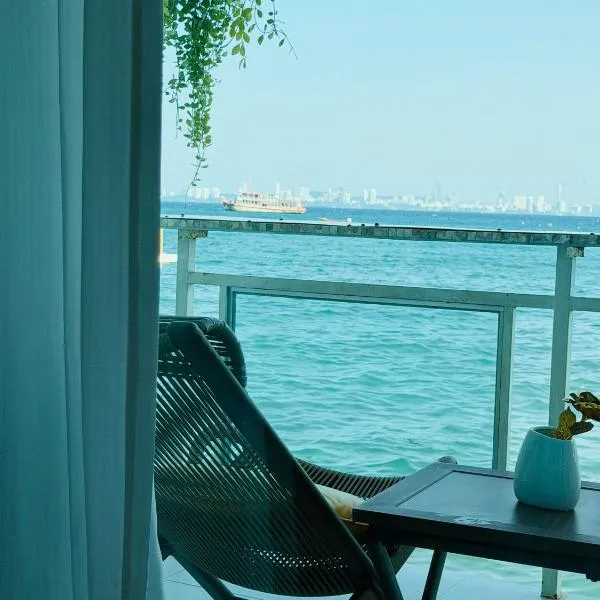 格兰岛屿民宿Rock Resort Kohlarn, khách sạn ở Koh Larn