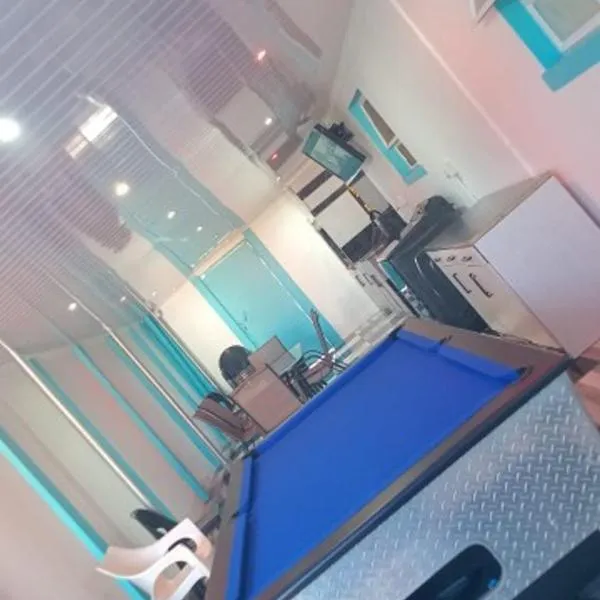 Neo & Ruks Guest House goodwood 4, hotel en Goodwood