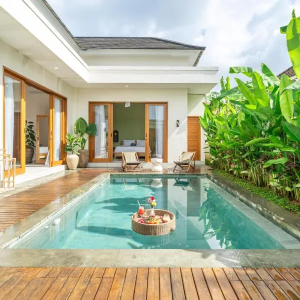 Dasha Villa - Private Pool Hideaway with Outdoor Lounge, hotel in Canggu