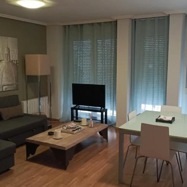 18 Torres El Pilar, Hotel in Saragossa