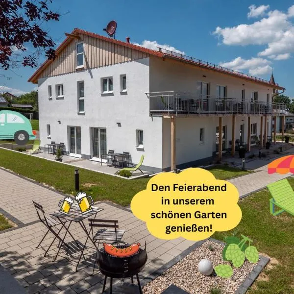 Holledau-Apartments - FeWo bis 5 Pers - getrennte Betten - Vollausstattung - 24h Checkin - wöchentl Reinigung u Wäschewechsel - Waschmaschine u Trockner - WLAN - Minibar - XXL Parkplätze - Garten - ruhige Lage, hotel in Osterwaal