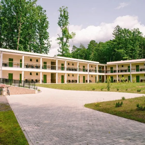 PÚŠŤ rekreačné stredisko, hotel in Prievidza