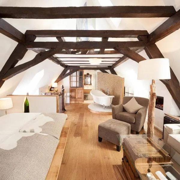 Viesnīca Hotel Zeltinger-Hof - Gasthaus des Rieslings pilsētā Celtingene-Rahtiga