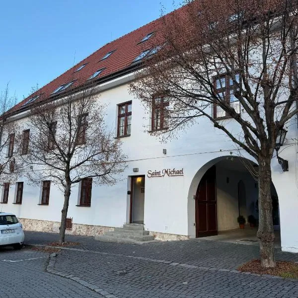 Saint Michael - Garni Hotel, hotel v destinaci Trnava