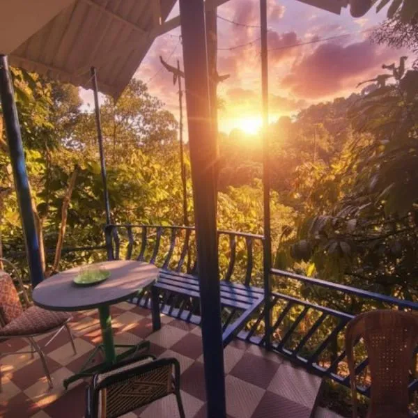 Green porticos villa munnar #MUNNAR, ξενοδοχείο σε Anachal