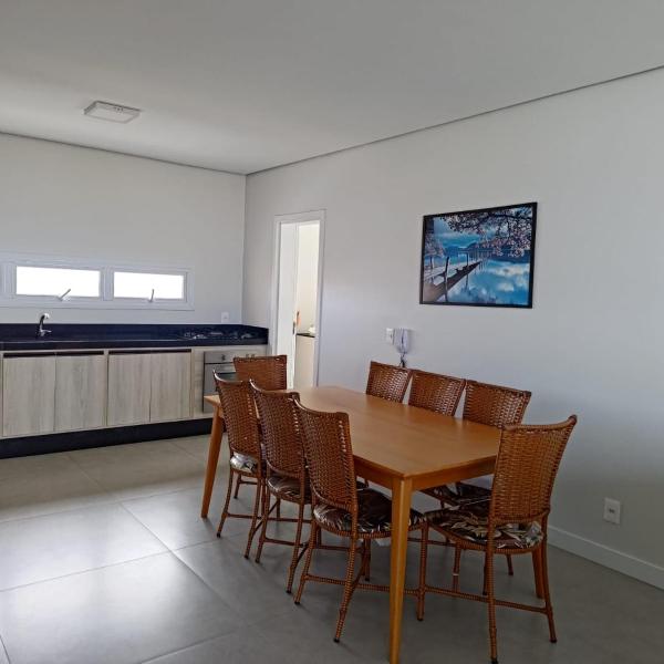 Apartamento Aconchegante com Piscina a 2 Quadras da Beira-Mar - Foto 5