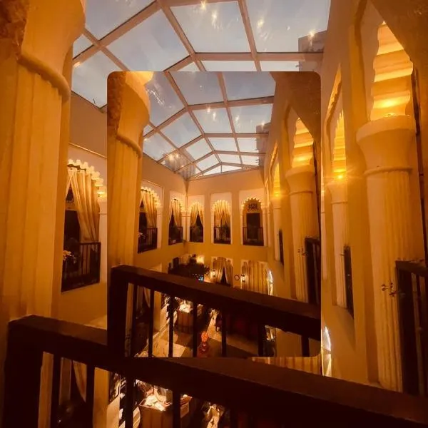 Ahmadia Heritage Hiba Guest House - Built in 1916 - Al Ras Metro Station, hotel v Dubaji