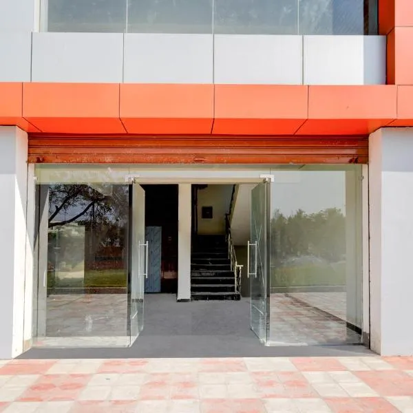 Super Hotel O P3 Thumkunta, hotel in Hyderabad