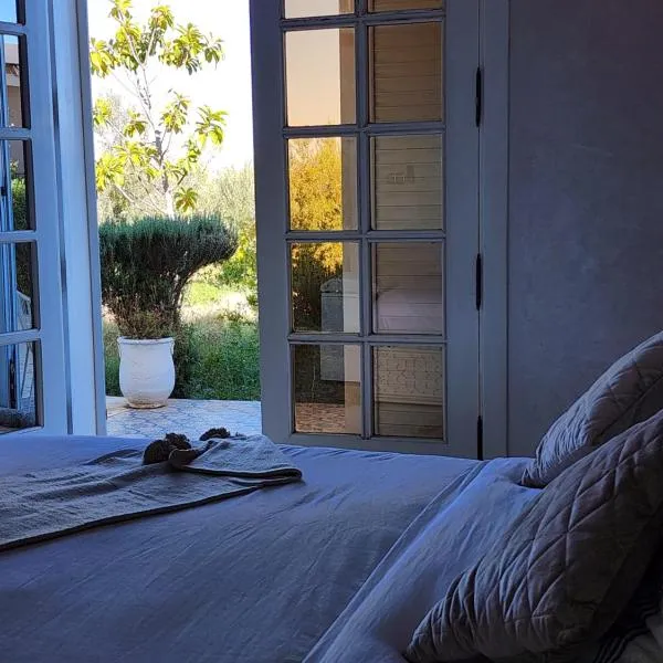 Urti Villa, hotel in Nzala